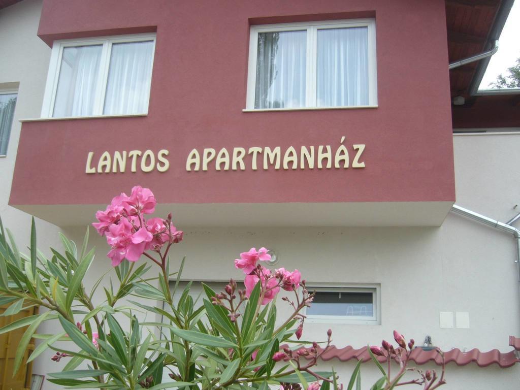 Lantos Apartmanház Apartamento Zamárdi Exterior foto